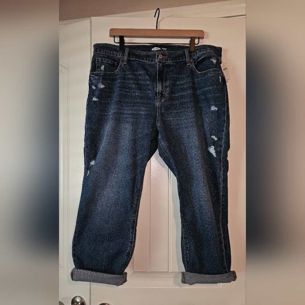 Old Navy Mid Rise Boyfriend Jeans Size 16
